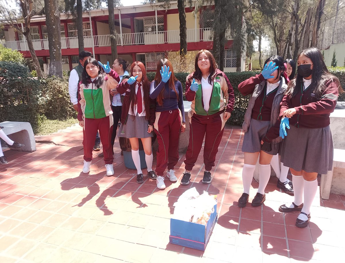 ConalepEca1's tweet photo. 📷 Plática Sustentable en CONALEP Ecatepec I 📷
En nuestro plantel llevamos a cabo la actividad “Plática Sustentable de Separación de Residuos Sólidos”. https://t.co/da9Q44cPkk