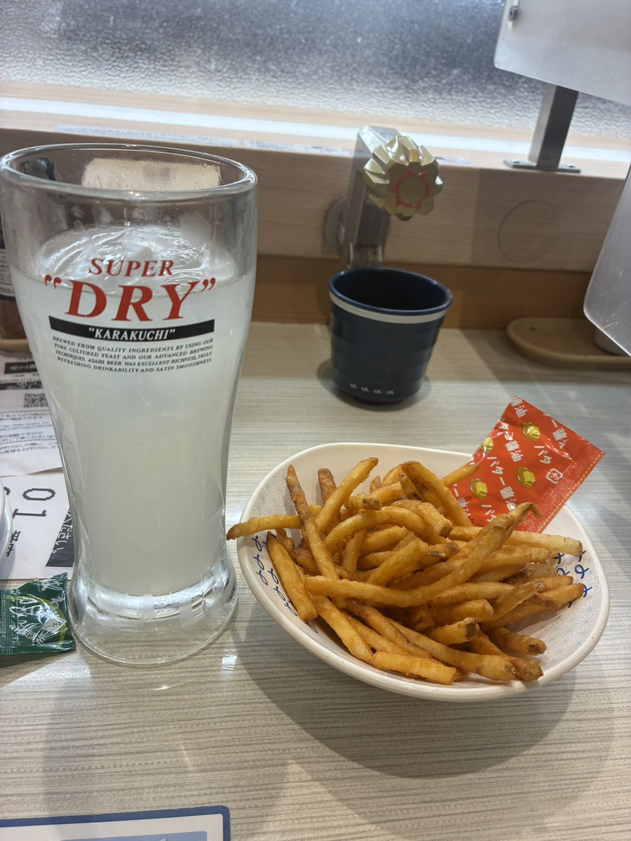 ななはまる tweet media