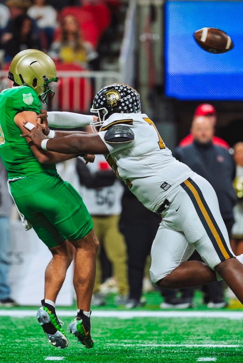 CarrolltonTroj1's tweet photo. ✨’27 RISING SR. SPOTLIGHT ✨

🟨⬛️Marc Mitchell⬛️🟨

  @Marc214101 

🏈 OL / DL
📏 5'10
⚖️ 275 lbs
📚 2.8 GPA

🎥: Highlights ⬇️
https://t.co/V7xTUGHugx

#GoldStandard https://t.co/JeA75NlEoY