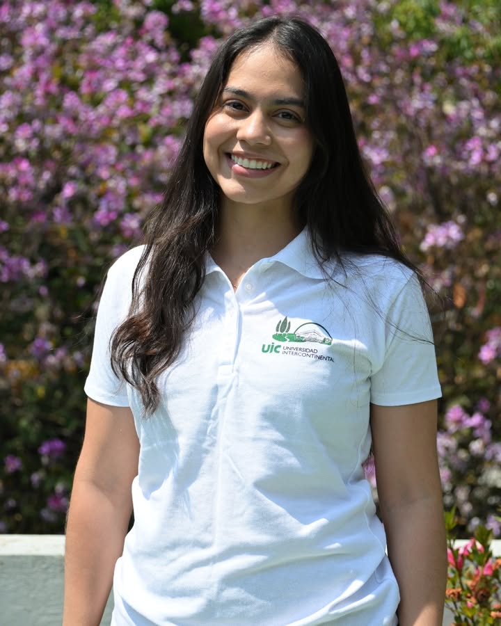 UIC Universidad Intercontinental tweet media