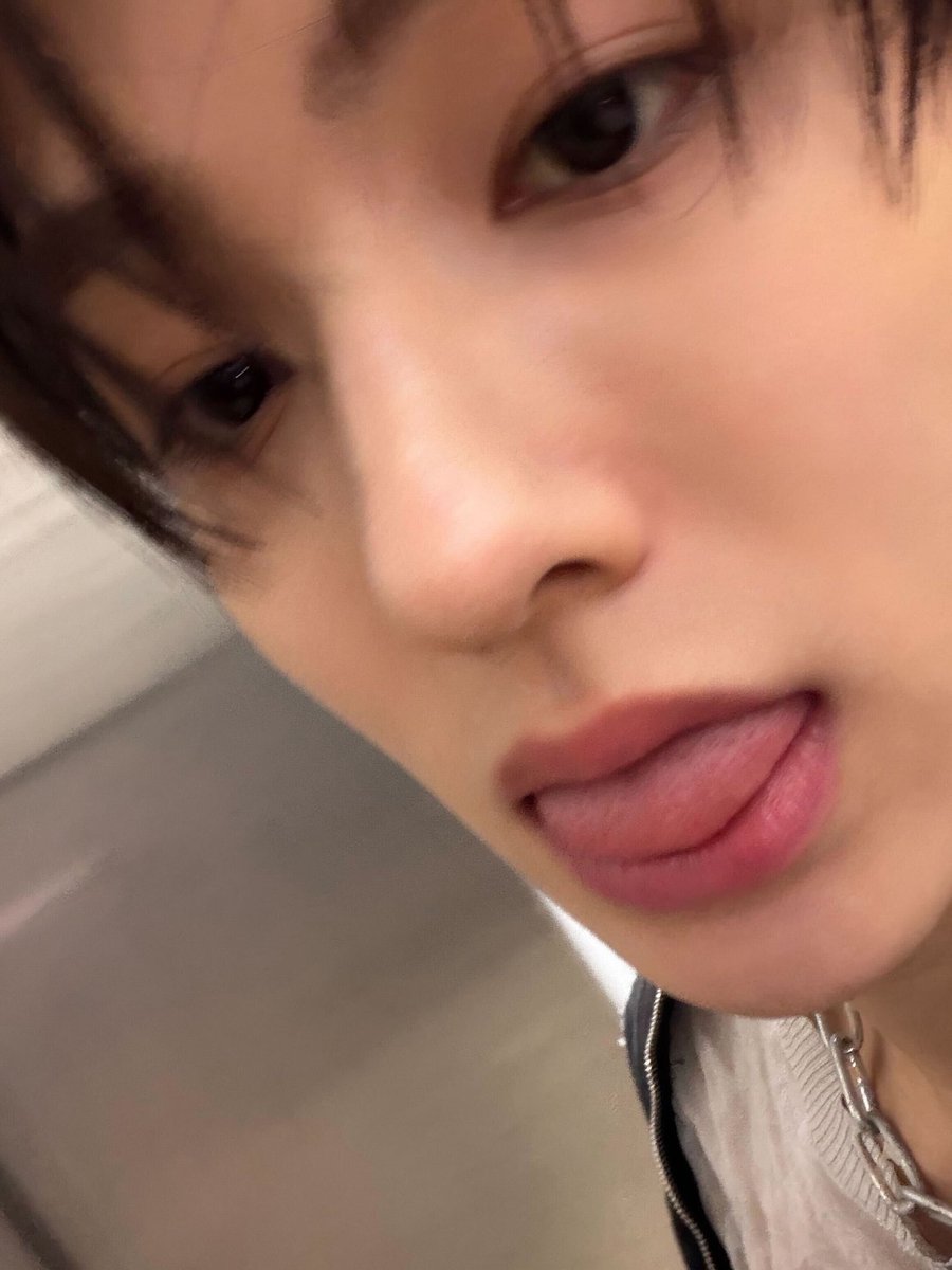 jungwon on ts tweet media