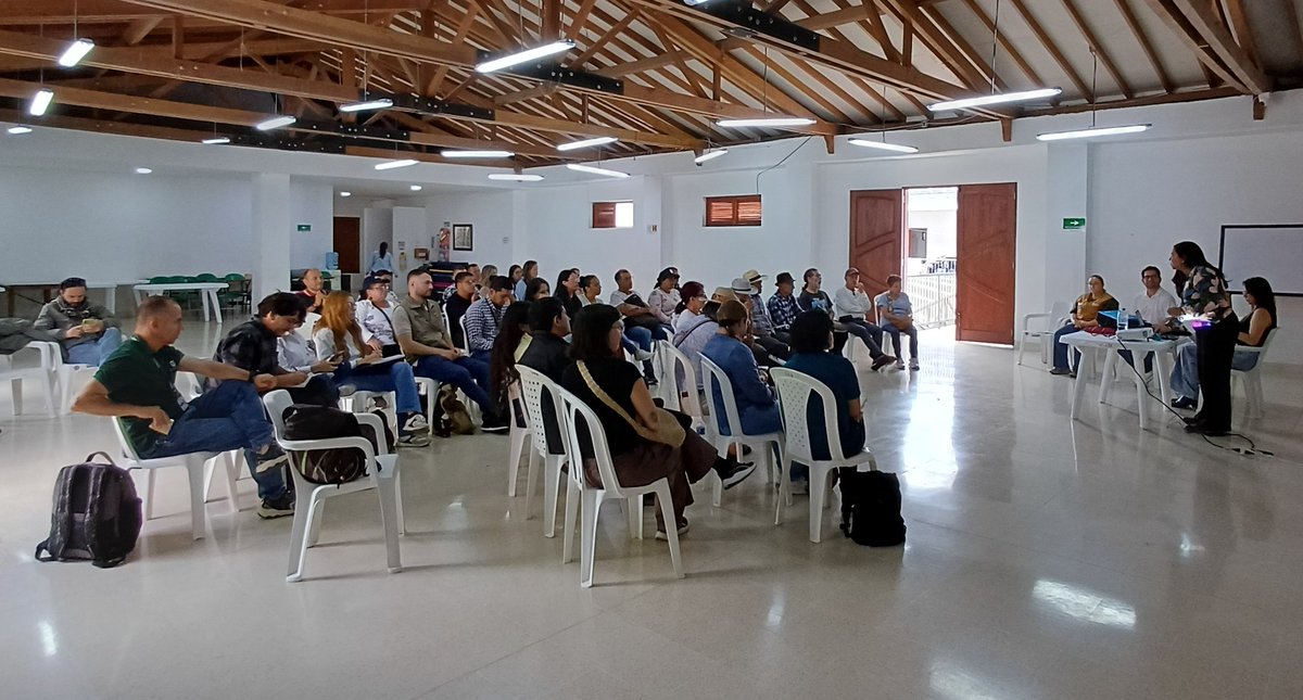 Lina María Velásquez tweet media