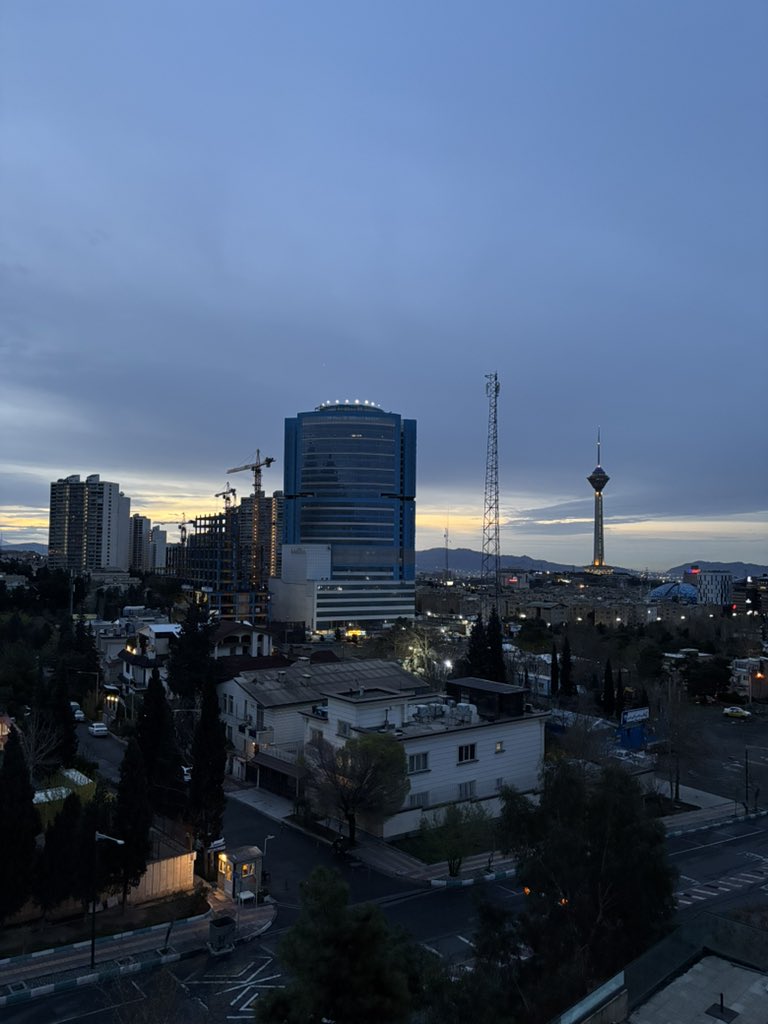 ایلیا؛ tweet media