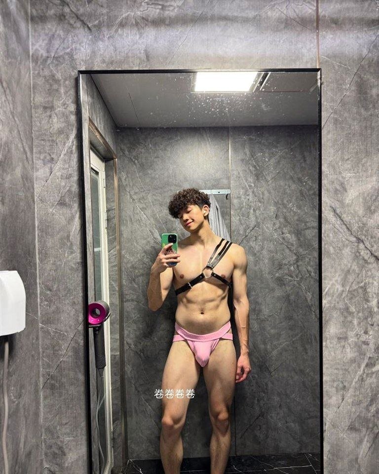 卷卷卷卷 tweet media