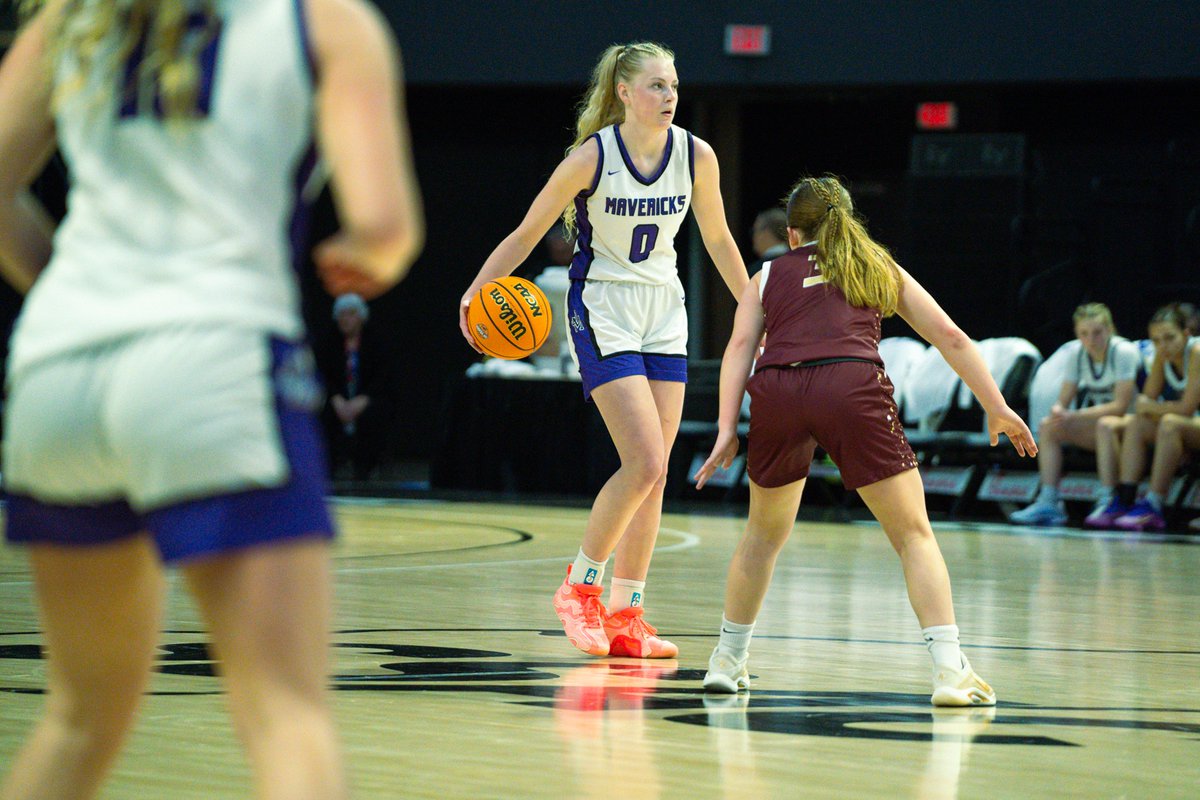 MetroNewsSports's tweet photo. Class AA all-state girls basketball list:

https://t.co/y9av1AO646

#wvgirlsbb https://t.co/xT0oLZFMUp