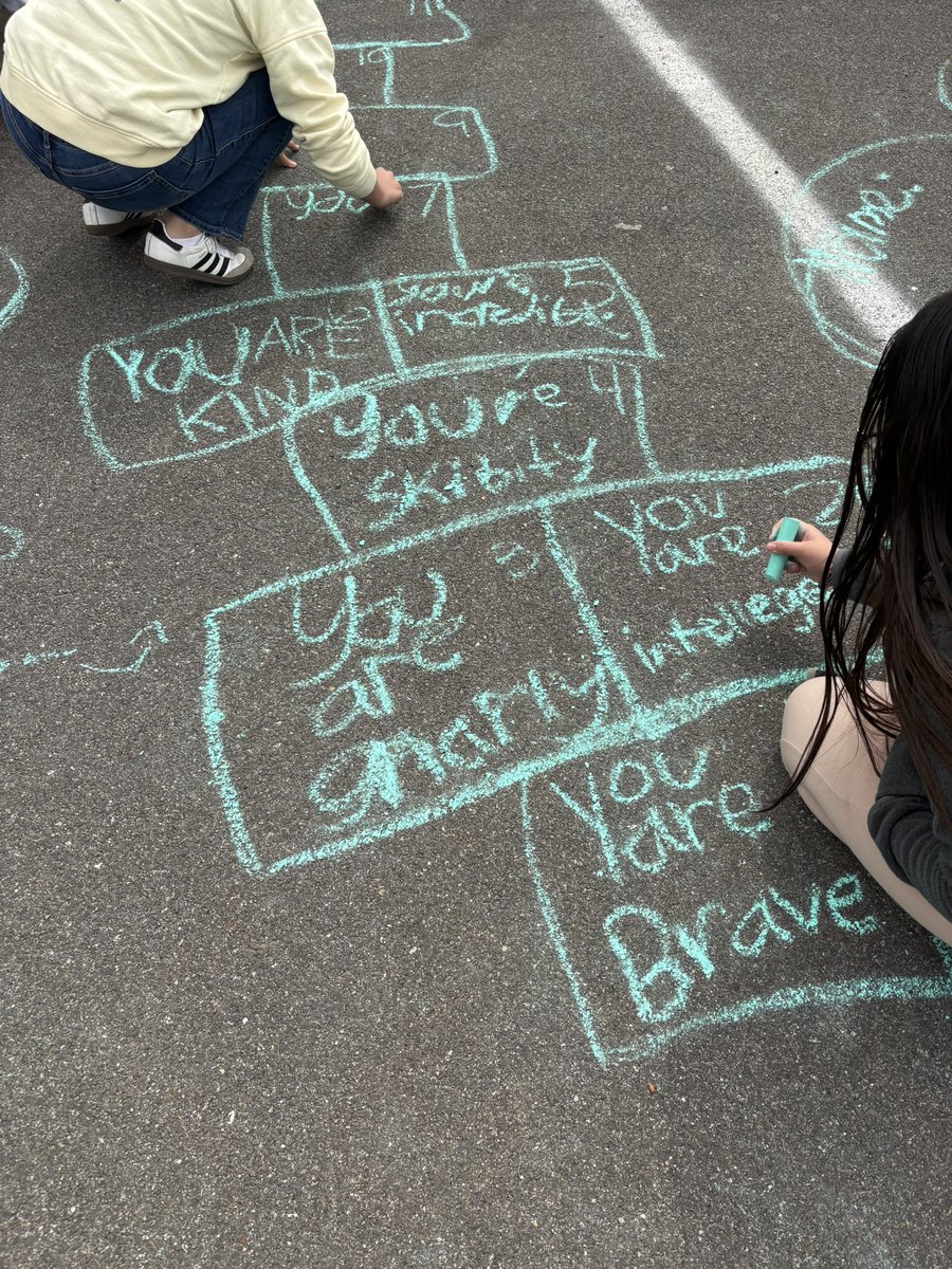 Mrs. DeLaPaz - Holstein tweet media