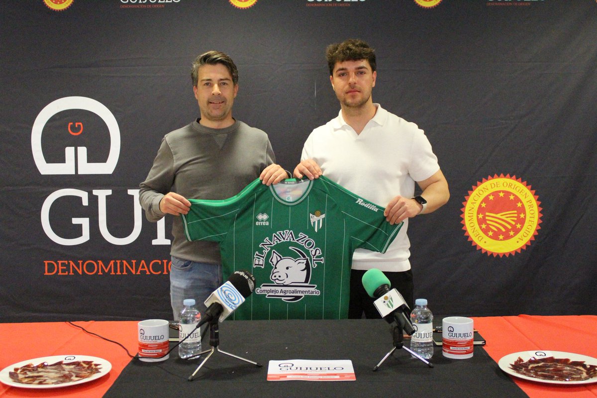 clubdepguijuelo's tweet photo. Las fotos de la presentación de hoy👇

GRACIAS a la @CRDOGuijuelo por cedernos este espectacular espacio 💚

#OsLoDebemos | #TodoalVerde 💚 https://t.co/xy0NAeVYYg