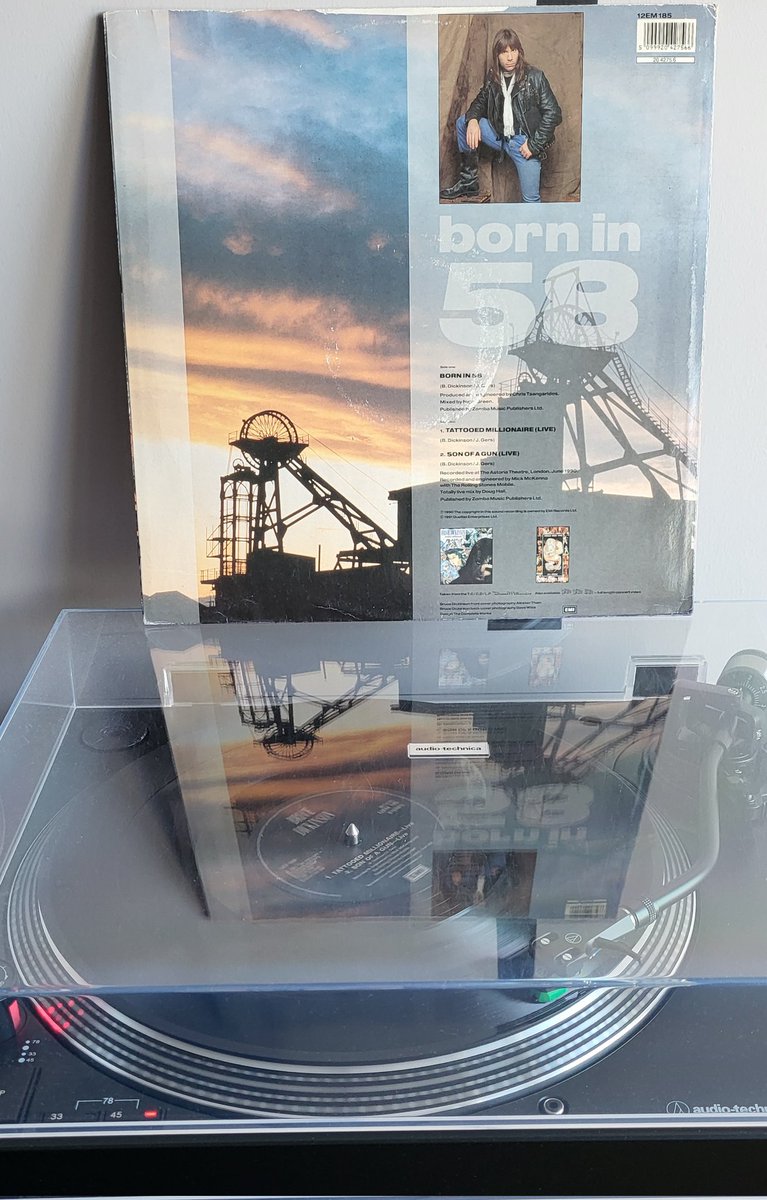 DavidGTato's tweet image. #Vinileando

Bruce Dickinson BORN IN 58
(Maxisingle)
#BruceDickinson #BornIn58 #TattoedMillionaire #SonOfAGun