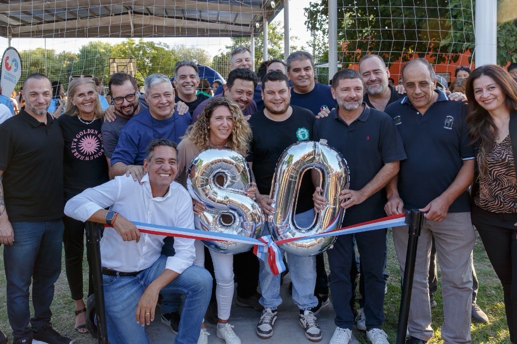 Laura Jure tweet media