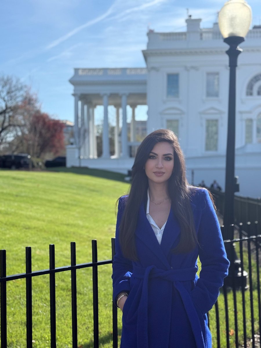 Elina Shirazi tweet media