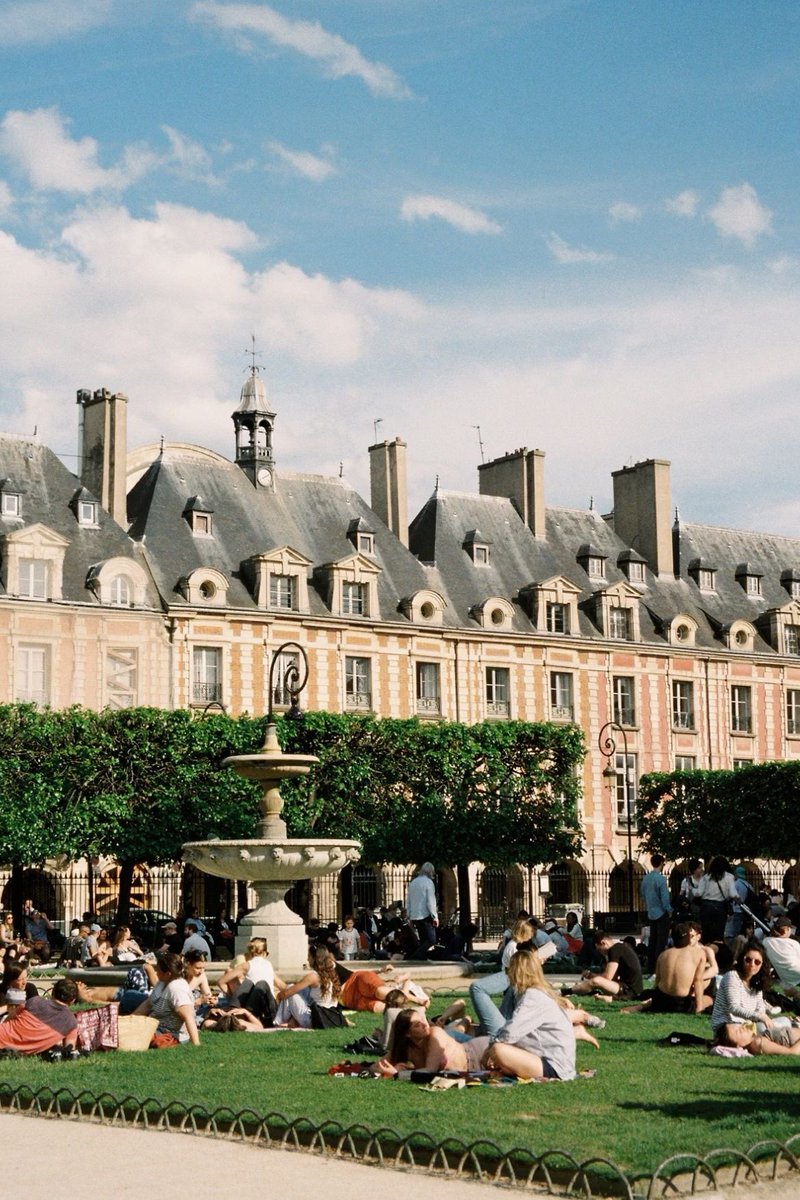 Nationalist tweet media