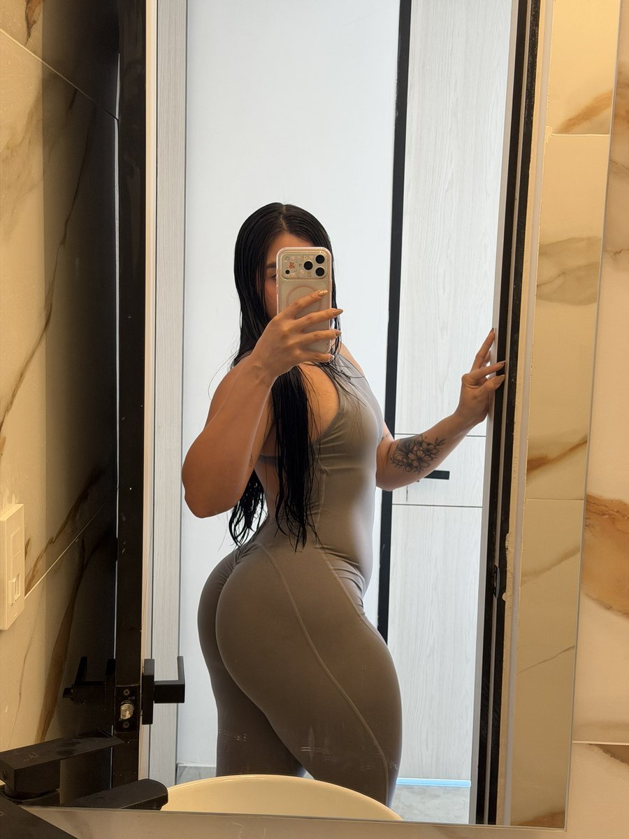 Isabella 🌼 tweet media