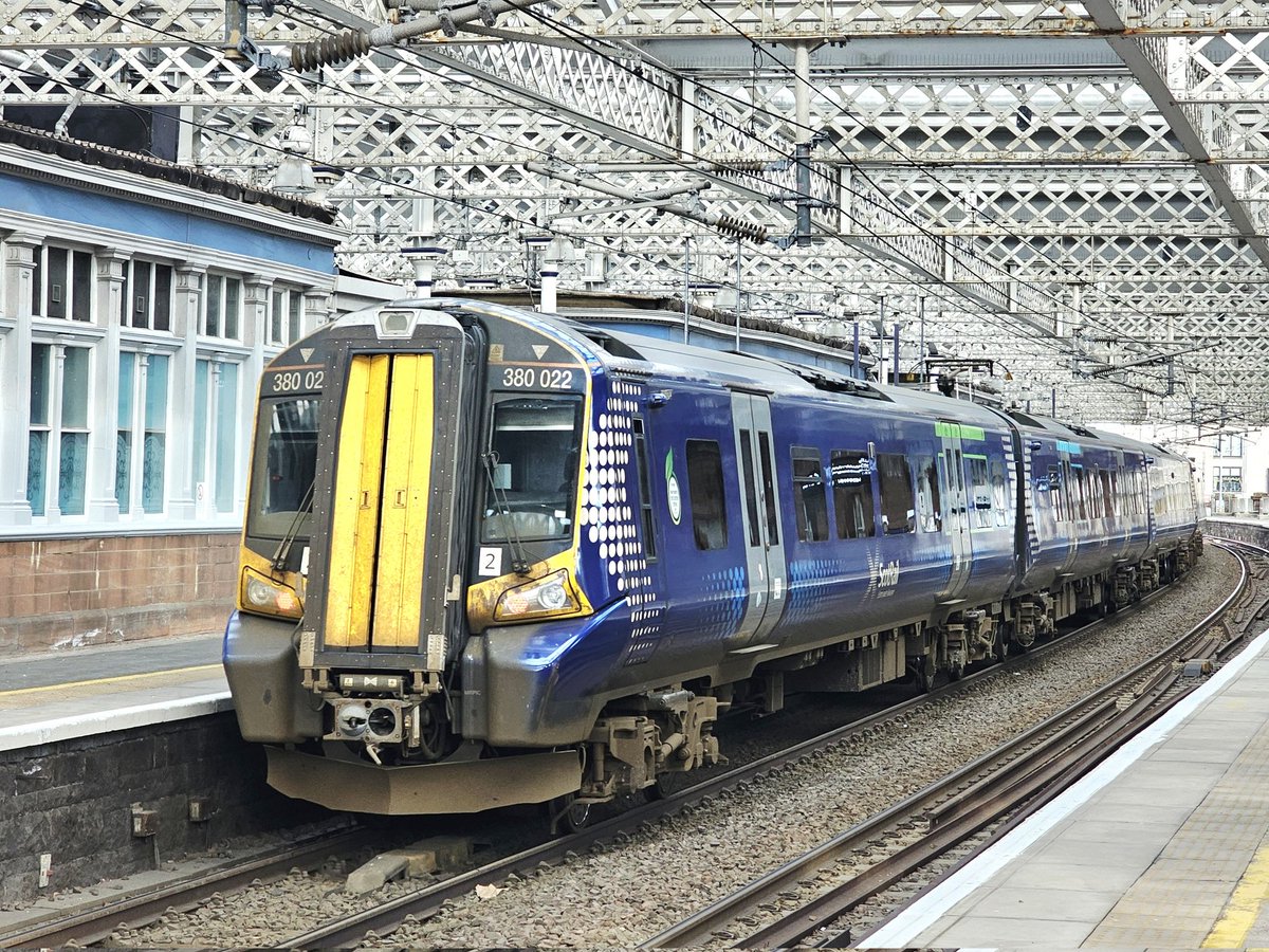 Harrod15S's tweet image. Well that the full set of #class380 ✅️ completed and here are the final 3 needed ticked off at Paisley Gilmore St. this afternoon 380104 - 380019 and last one 380022 #trains #EMU #Scotrail #Paisley