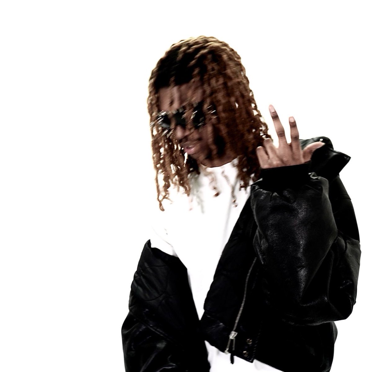 jj.finns tweet media