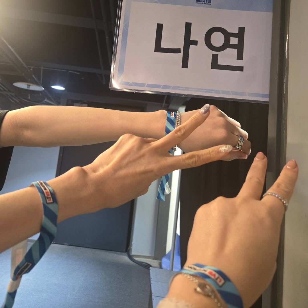 얼음 tweet media