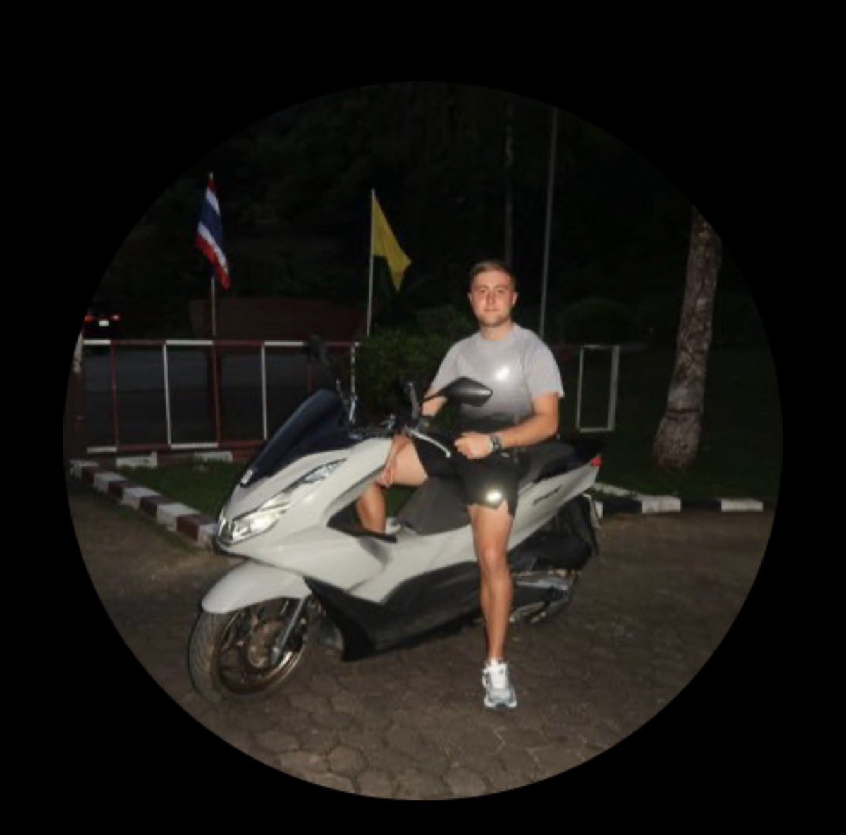 tom crisp tweet media