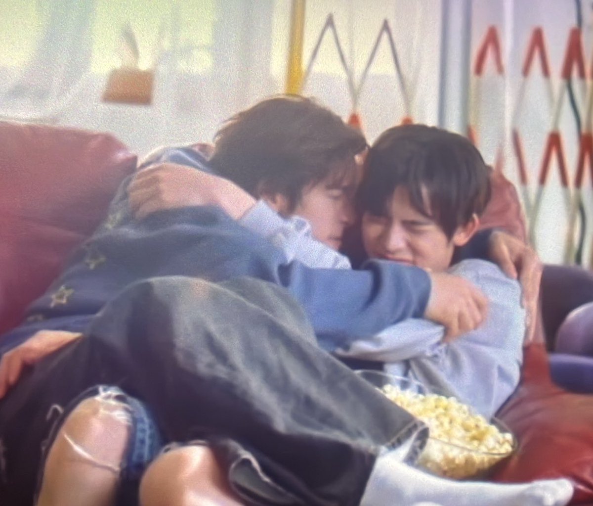 เธกเนเธฒเธเนเธงเธ tweet media