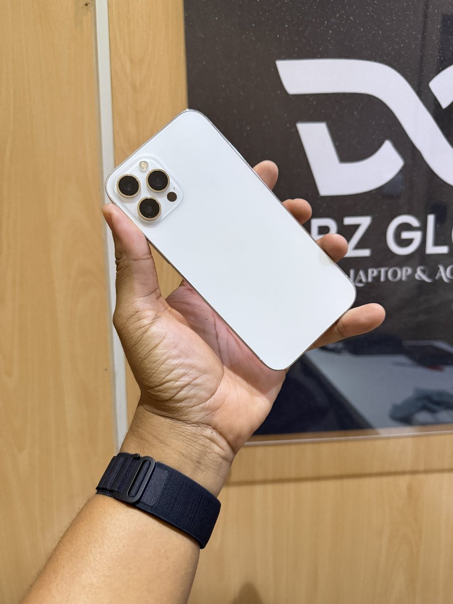 dabz_global's tweet photo. Deal‼️iPhone 12 pro max 128gb with 78% battery capacity! Screen and all parts are original. Face ID and everything works great! 

Price: N355,000

Account: 8232100166 Dabz Global Biz Ven  Moniepoint 

Payment on deals are binding! We will not refund or repost, if you have “changed your mind”. We will refund/ come to an agreement according to your wish, if the description of what we posted is different from what you received.  Please be sure you want this before payment. RESPECT THE PROCESS‼️    

Nationwide Delivery 🚚📦