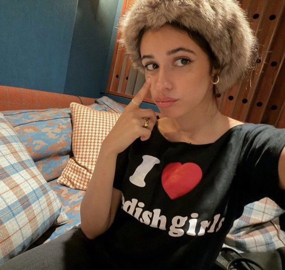 elisa 💘 tweet media