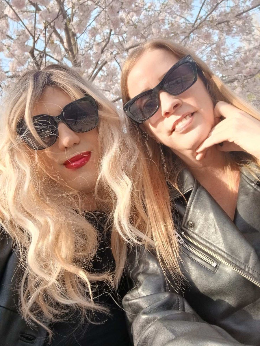 Mistress Nikool tweet media