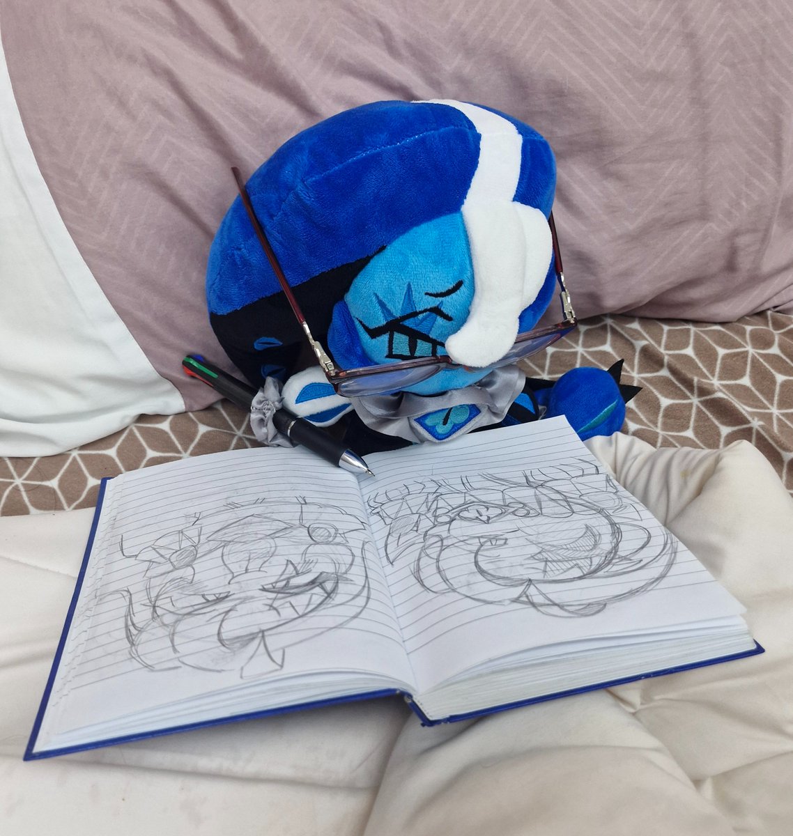 Sanydrawz_Art's tweet photo. All the art you saw from me, isn't made by me.....

He is the actual artist.... https://t.co/GnpVIoSNy6