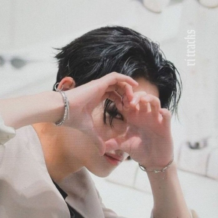 sh♱ome tweet media