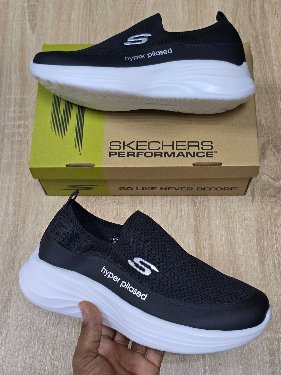 OLUWADAMILOLA {FOOTWEAR'S VENDOR} tweet media