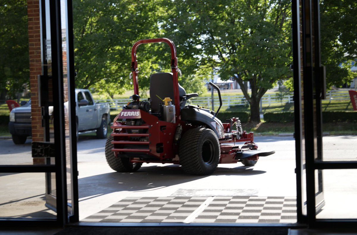 FerrisMowers's tweet photo. 💪 Start your season off strong. Your local Ferris dealer stocks genuine Ferris parts with the expert service you can count on. 

Find your dealer here: https://t.co/O9y0auFCet

 #FerrisParts #Uptime #genuine #ferrismowers https://t.co/8trUa3ZSIo
