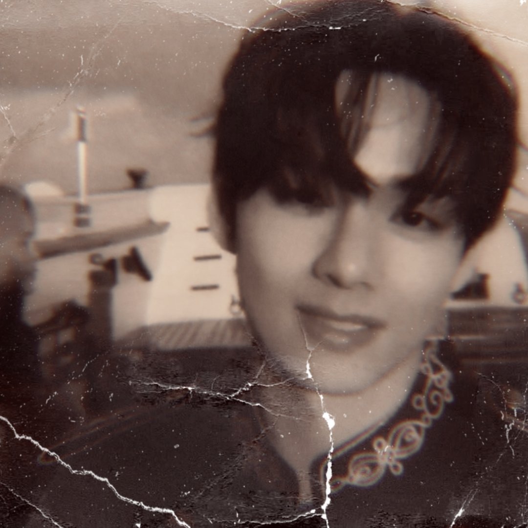 💫 shop open tweet media