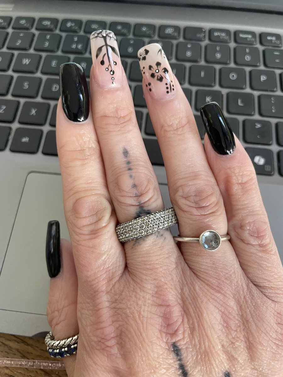 🖤 Kate 🖤 🏴󠁧󠁢󠁥󠁮󠁧󠁿 tweet media