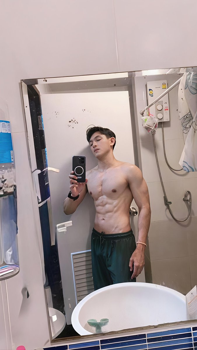 man Massage Off-site straight man tweet media