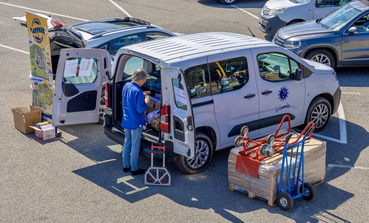 VarTourisme's tweet photo. 🏎️ #LeVar, Top Départ !
🤝 Ce 24/03, +150 pros du tourisme réunis au Circuit du Var, au #LucEnProvence
➡️ Moment-clé pour échanger doc. touristique de coffre à coffre et préparer la saison
☀️ Belle saison 2026 à tous !
➕d'infos ici : https://t.co/96DwPCAoJf https://t.co/GxvwLnbRMj