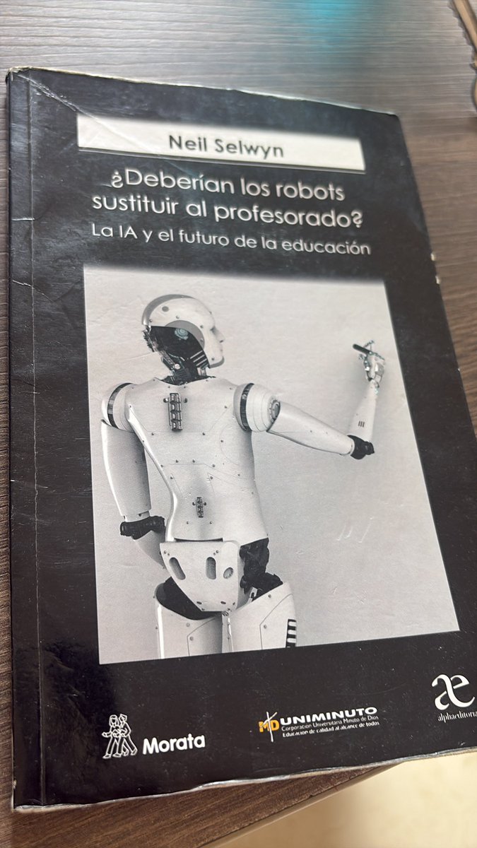 AndrePalaciosR's tweet photo. Será que la docencia estará a cargo de la IA? https://t.co/9TrV616R6t