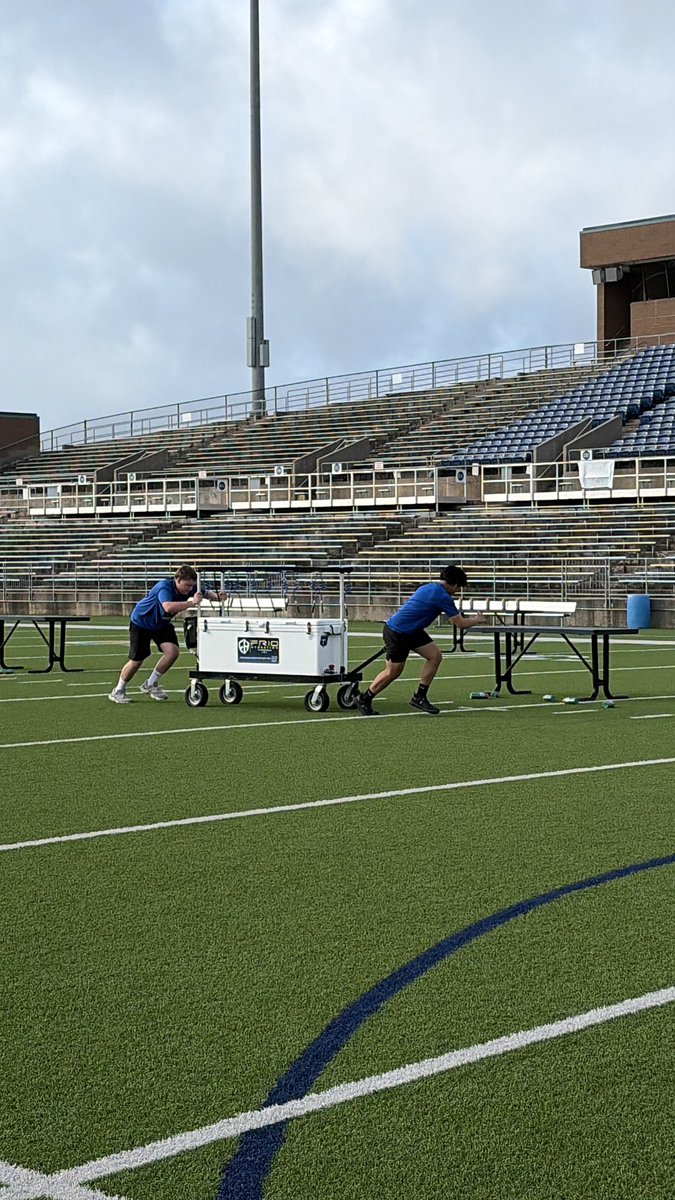 Coach Liz Oyervides tweet media