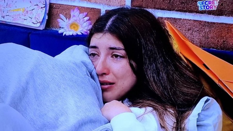 Choro de puta, Deus não escuta. 

Beijo #sstvi