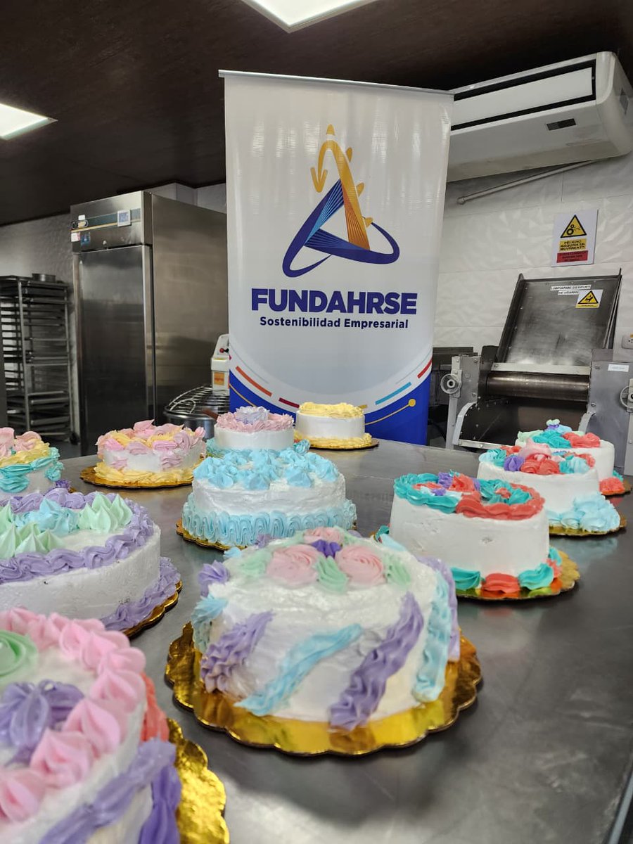 FUNDAHRSE tweet media