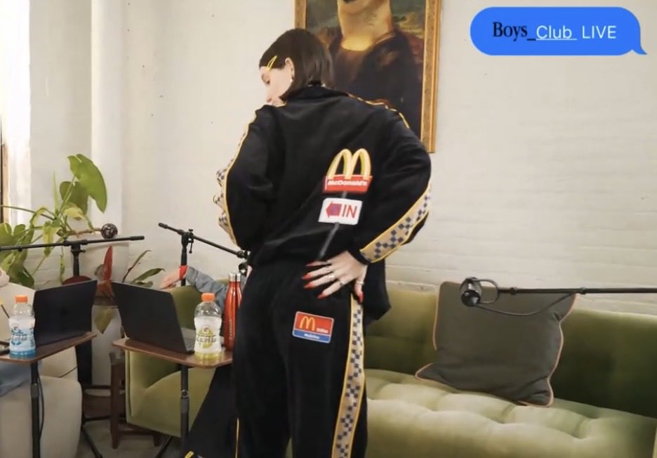 Cait Cavell tweet media