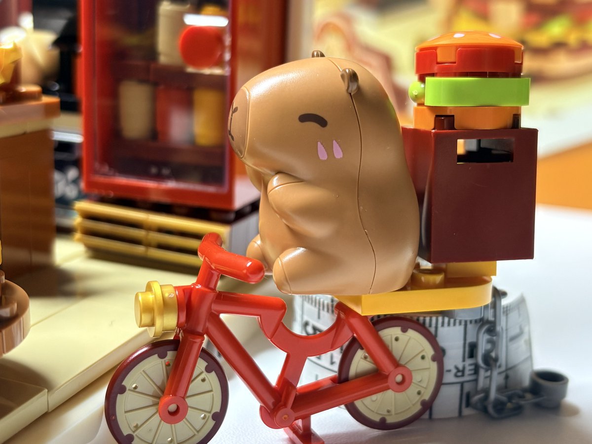 кешенька 🦜 tweet media