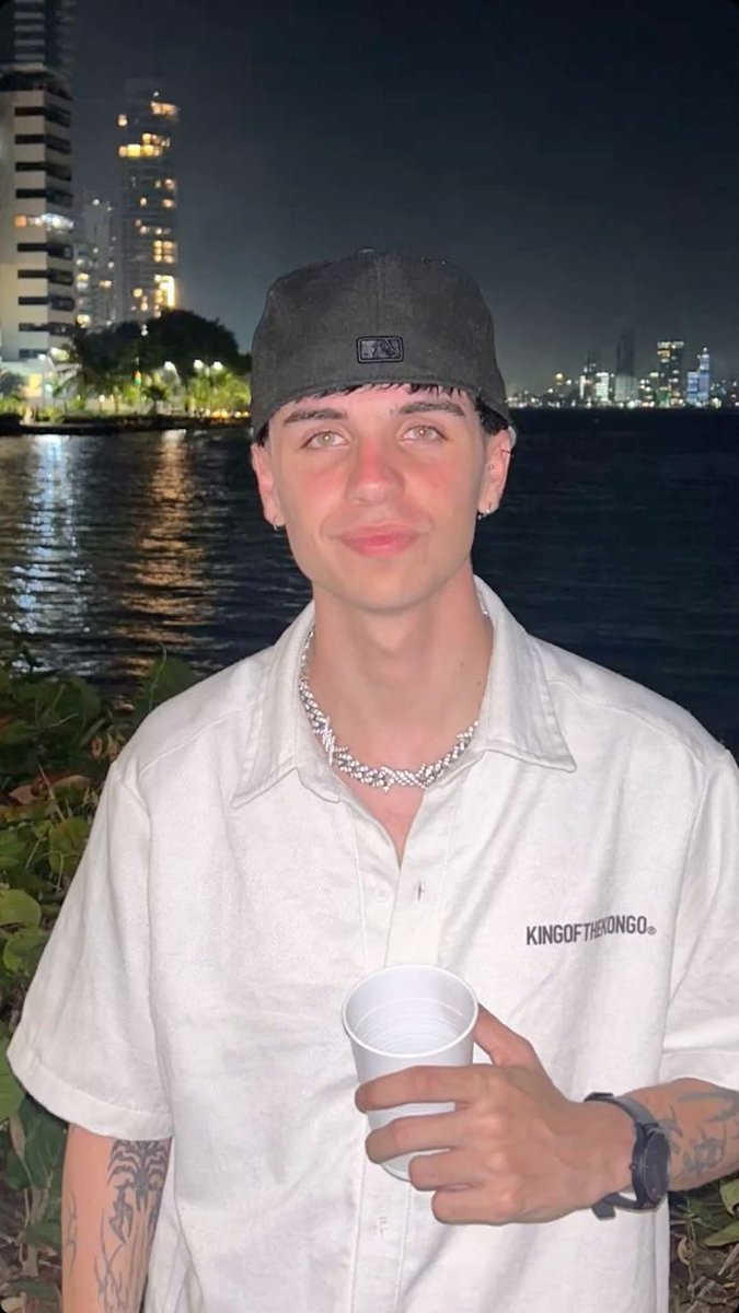 𝑫𝒂𝒏𝒏𝒚 tweet media