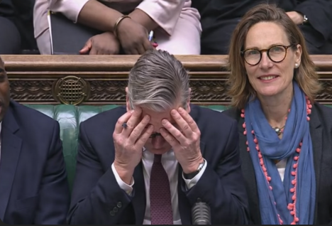 The Senedd Side Eye tweet media