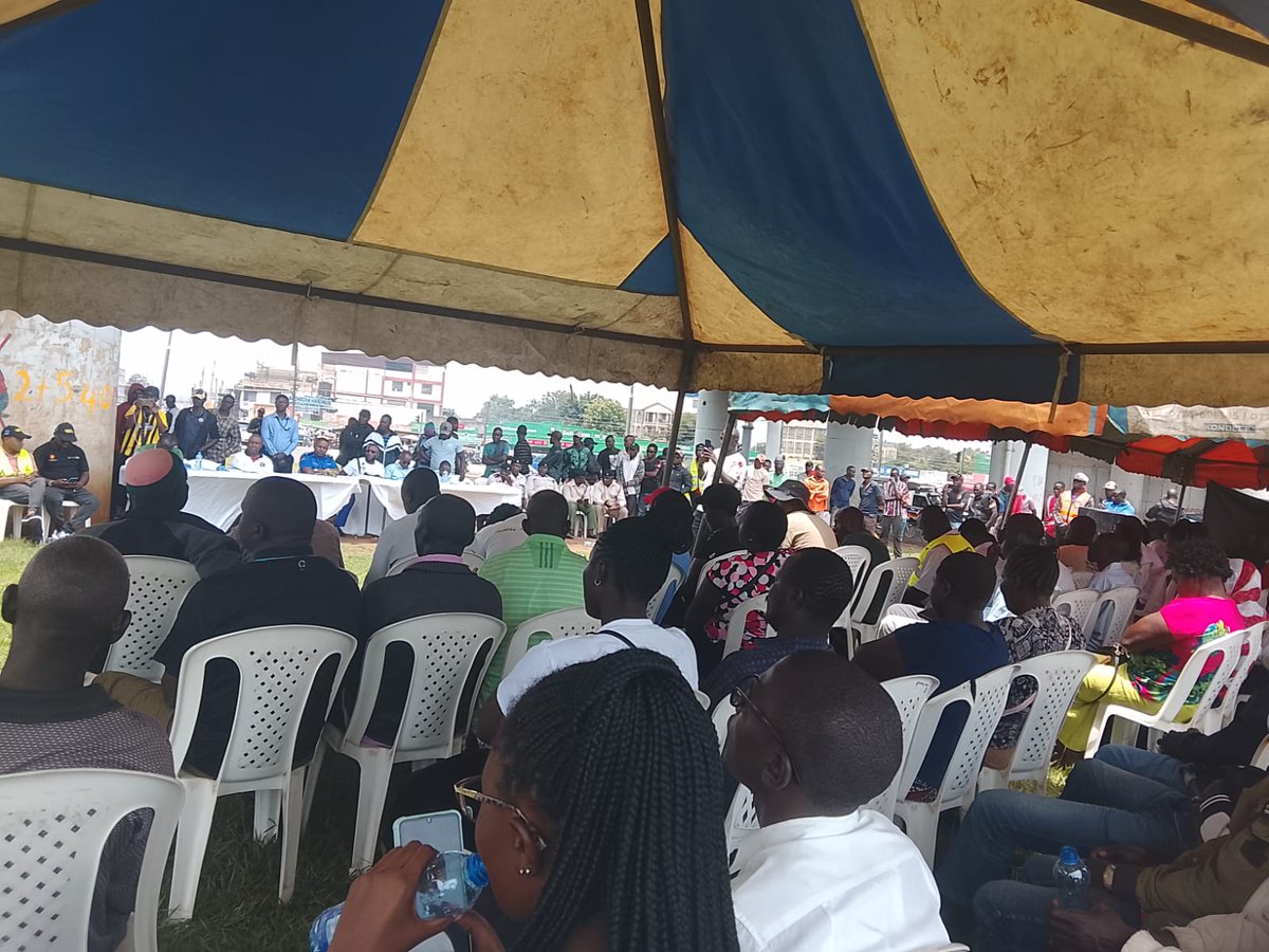 WOVOP_org's tweet photo. WOVOP joined the #StepsOfHope 180KM Peace Walk! 🇰🇪
​Led by Cignitius Wendo (NPS), we’re walking from Nyamira to Kakamega to unite communities. At Kondele, we joined ACC, NCIC, &amp; IPOA to champion a safe 24hr economy &amp; protect youth from drug exploitation. 
​#120KMForPeace #Kisumu https://t.co/ZEoAJb0n5n