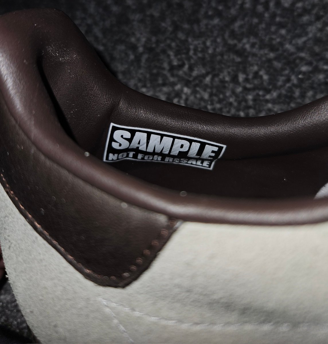 HIRDY /// tweet media