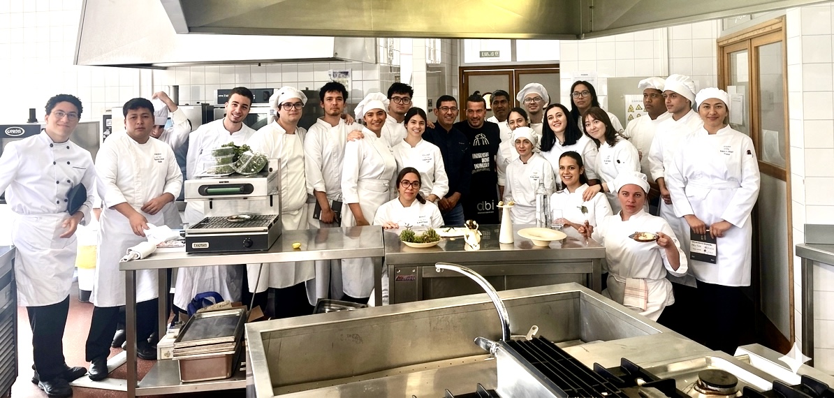 UNIVERSIDAD LABORAL tweet media