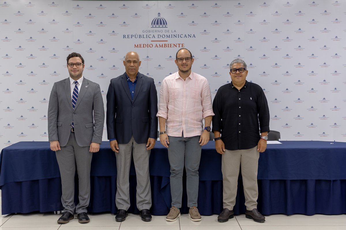 Ministerio de Medio Ambiente RD tweet media