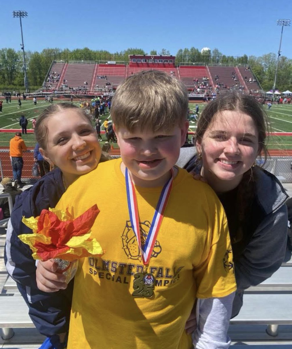 Dan Largent tweet media