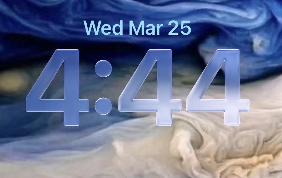 🌙 gigi bang tweet media