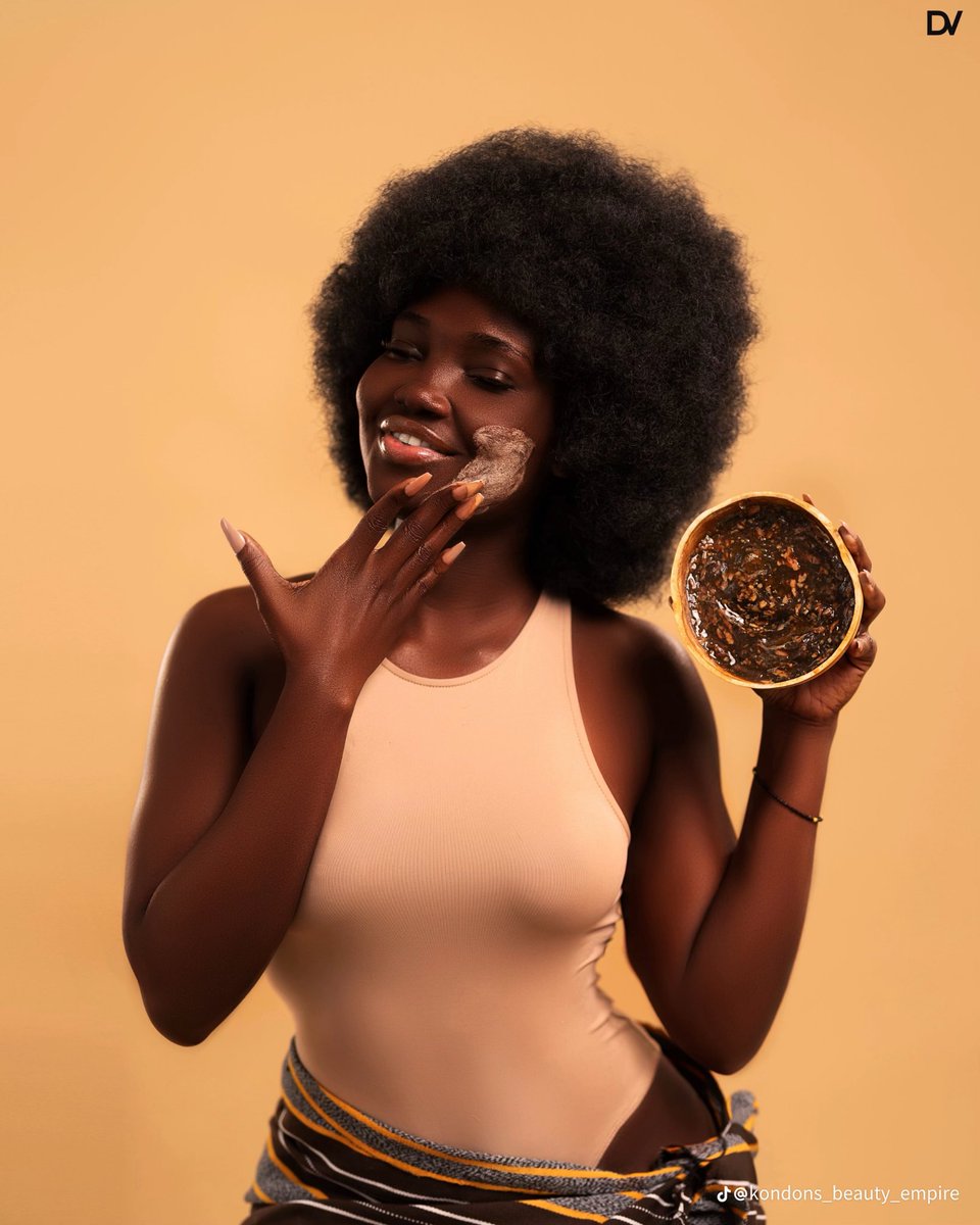 Fausty_bb's tweet photo. Black soap foe a clean skin

PGC MODE ACTIVATED
SKINK FULLY STOCKED

#ELLENKONDON 
#OFORIRICHMOND
#PERDON https://t.co/llAVFpOuVV