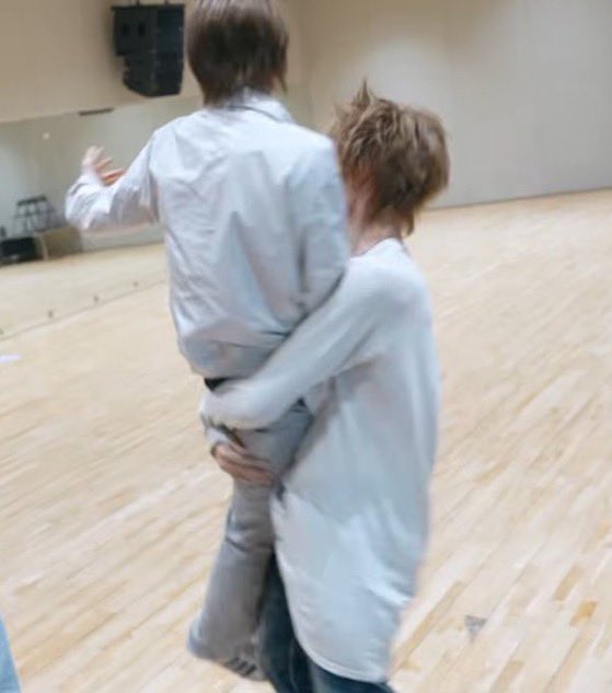 jey 🥨 tweet media