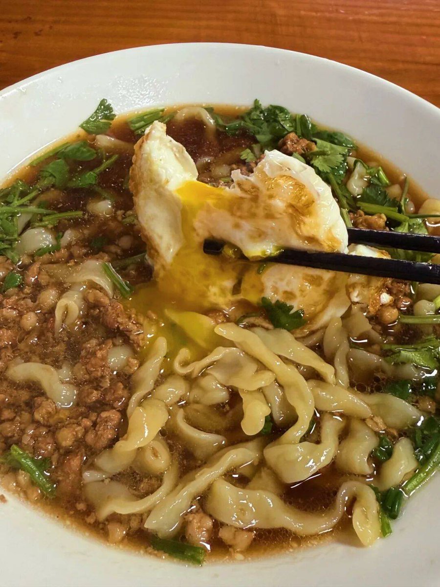 Lalu pahariay tweet media