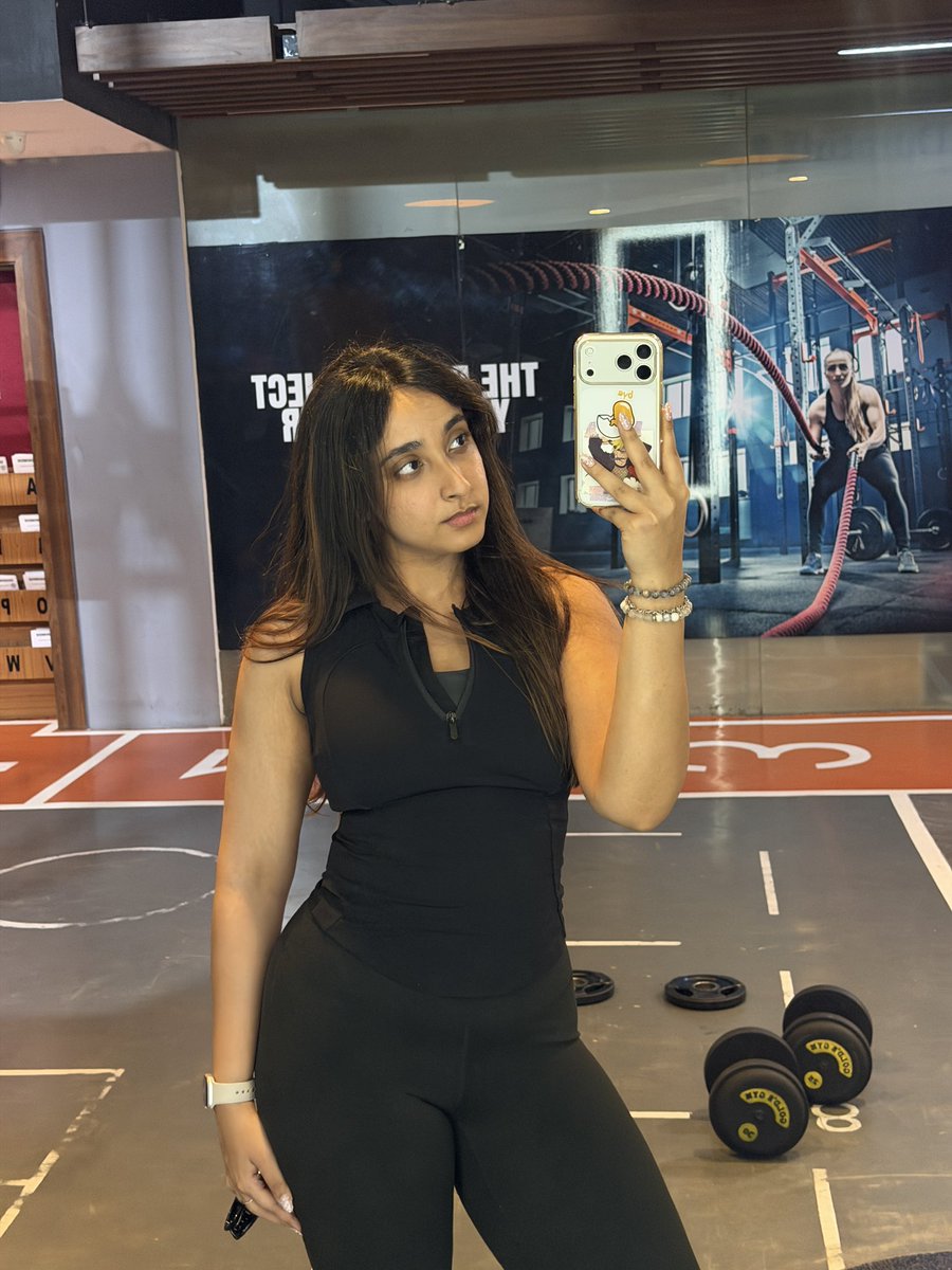 hello kitty tweet media